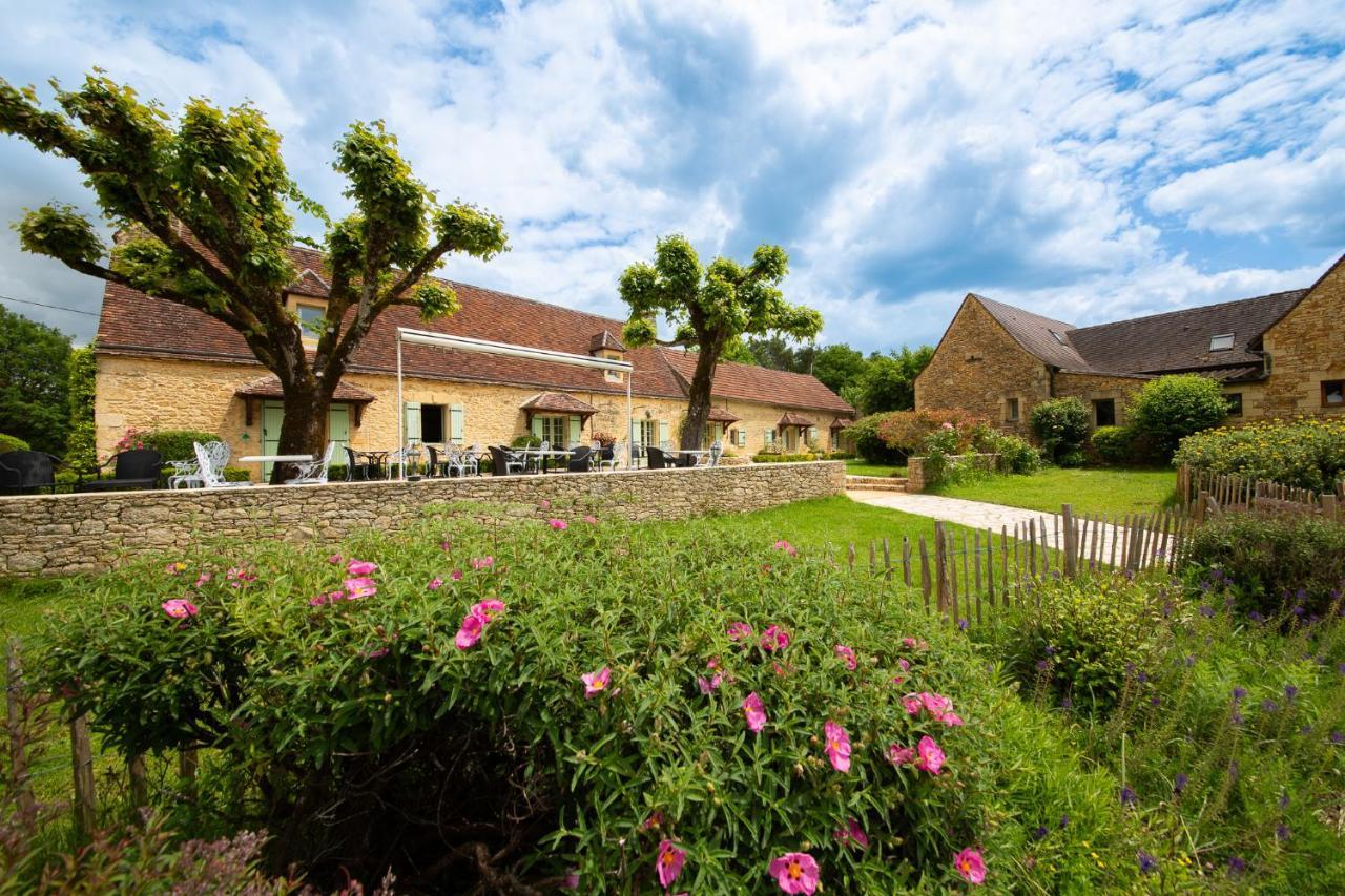 Hotel De La Ferme Lamy Meyrals Exterior photo